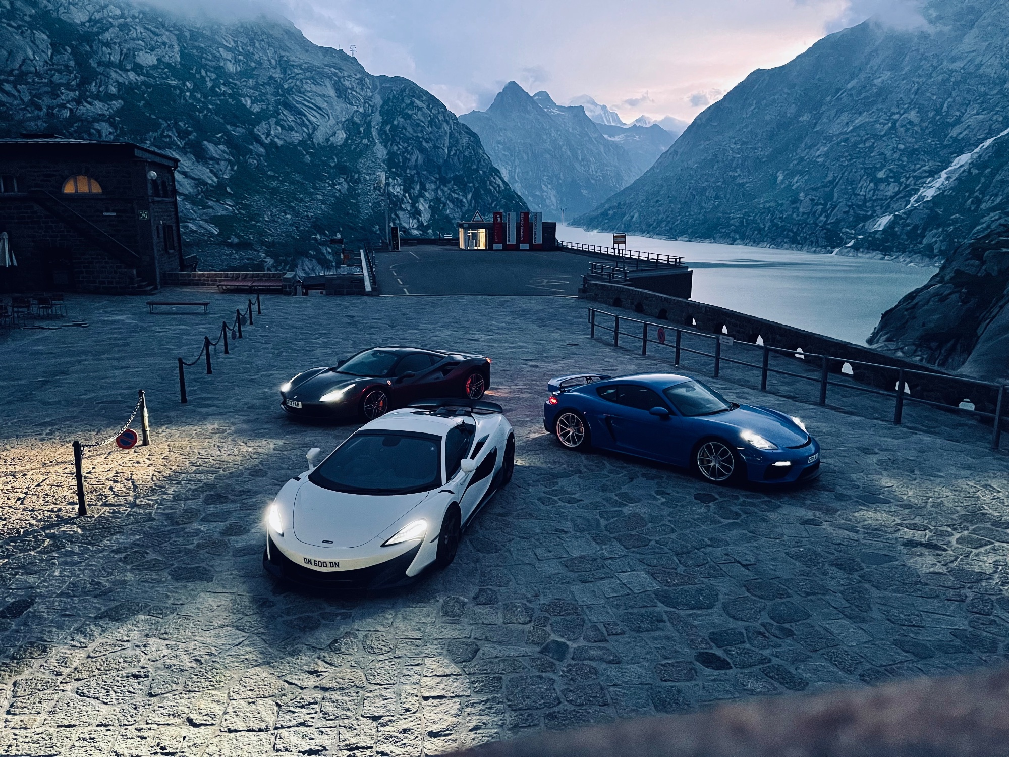 Cars on Dam